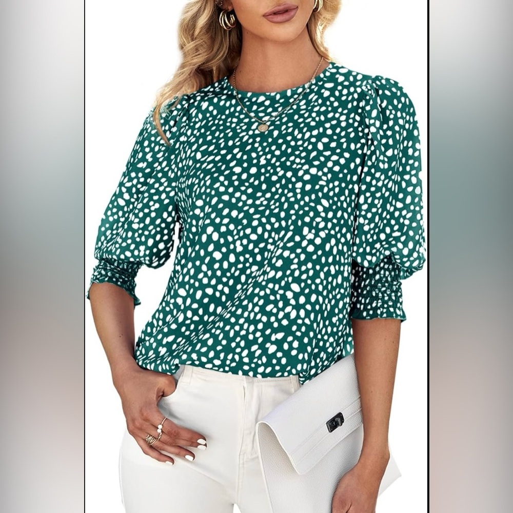 Nasty Gal Green and White Blouse with Chic Design